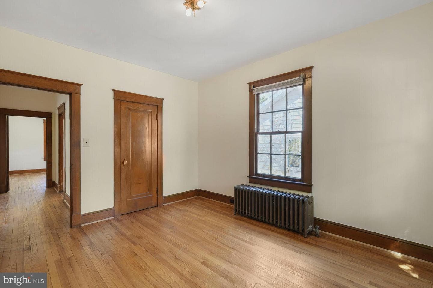 2114 N Oakland Street photo 15