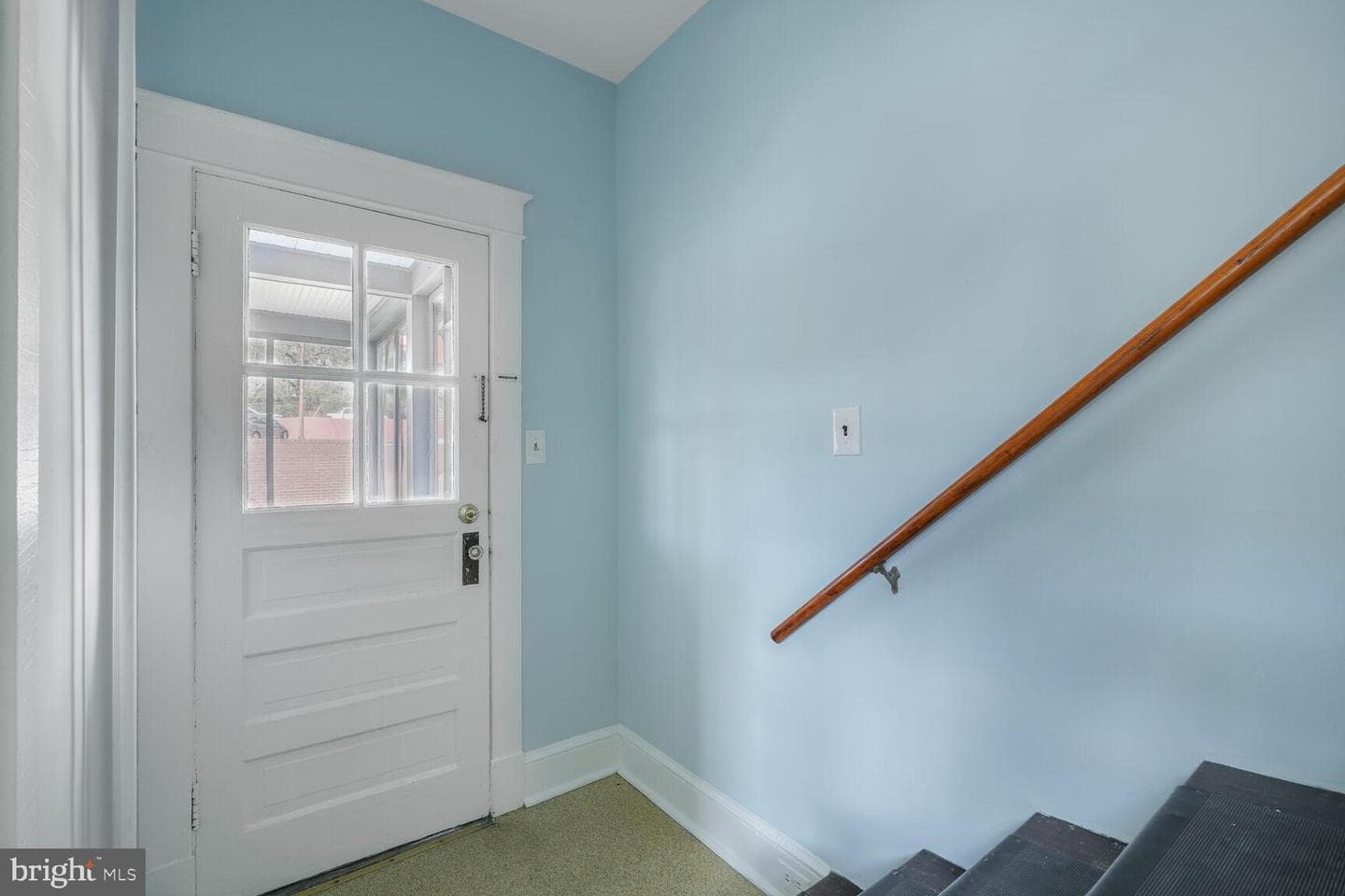2114 N Oakland Street photo 20