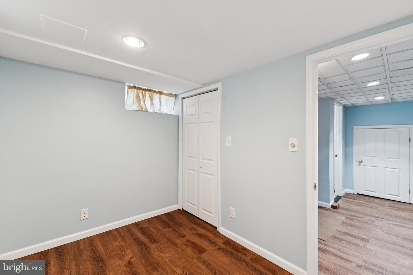 954 N Longfellow Street photo 22