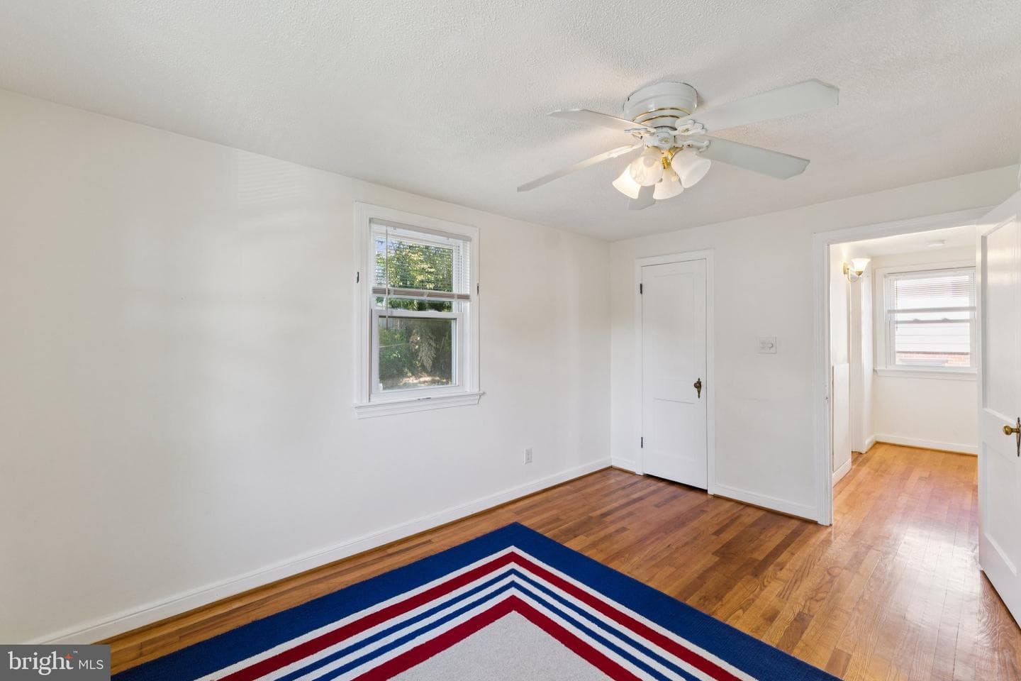 954 N Longfellow Street photo 25