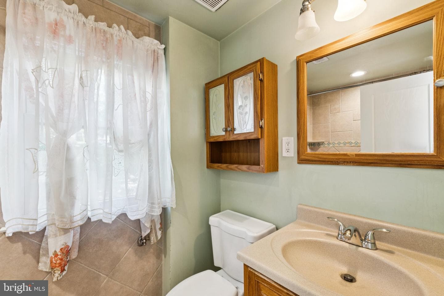 954 N Longfellow Street photo 31