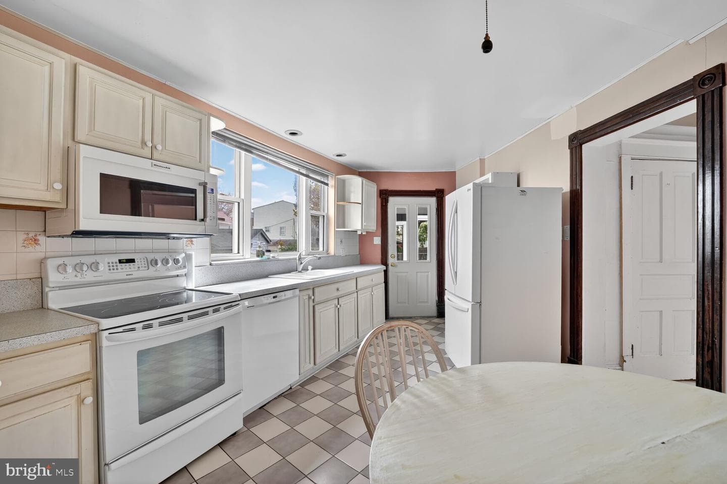 2312 2nd Street S photo 8