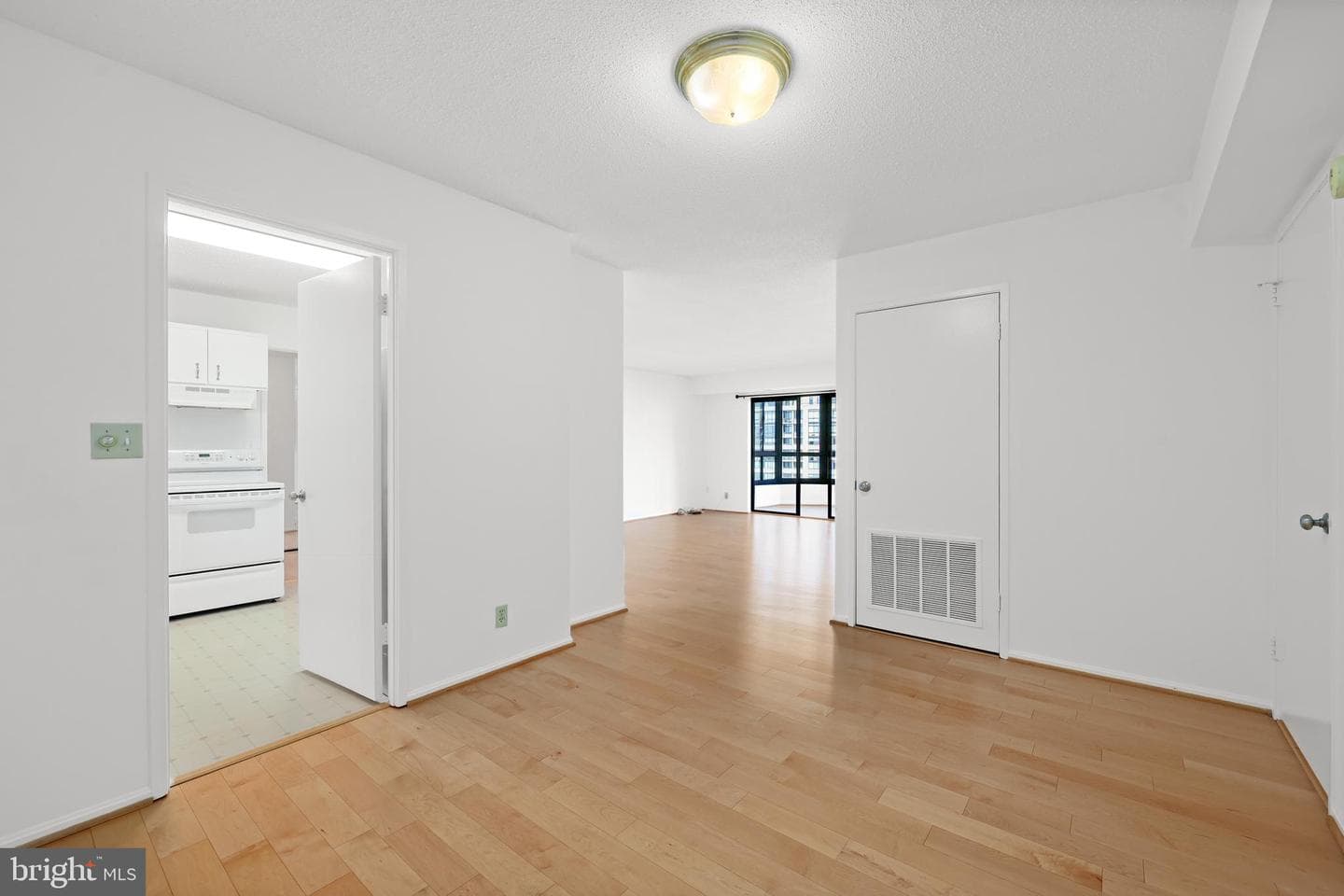 1600 N Oak Street #1233 photo 11