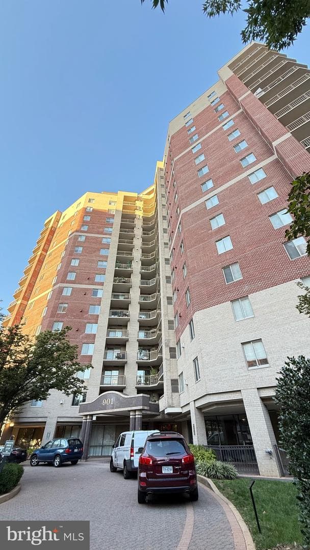 901 N Monroe Street #903 photo 11
