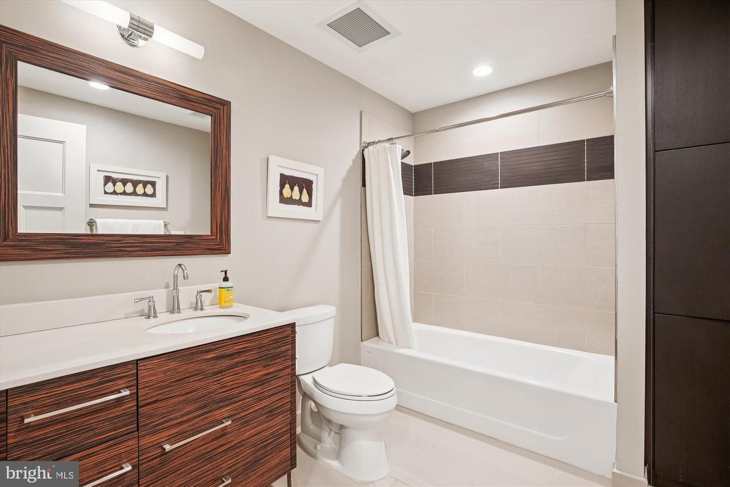 1610 N Queen Street #215-A photo 15