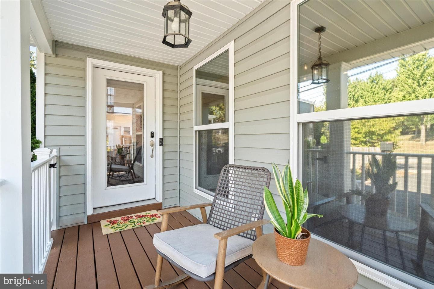 2046 S Shirlington Road photo 23