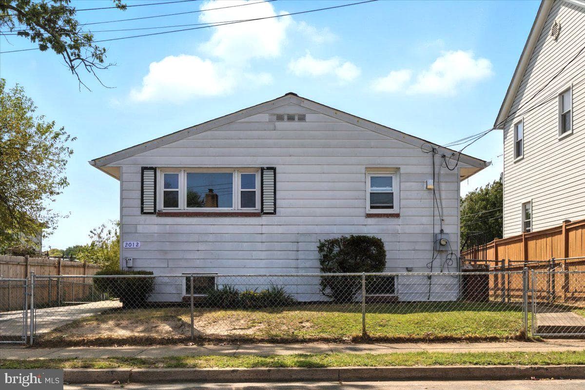2012 S Lincoln Street photo 29