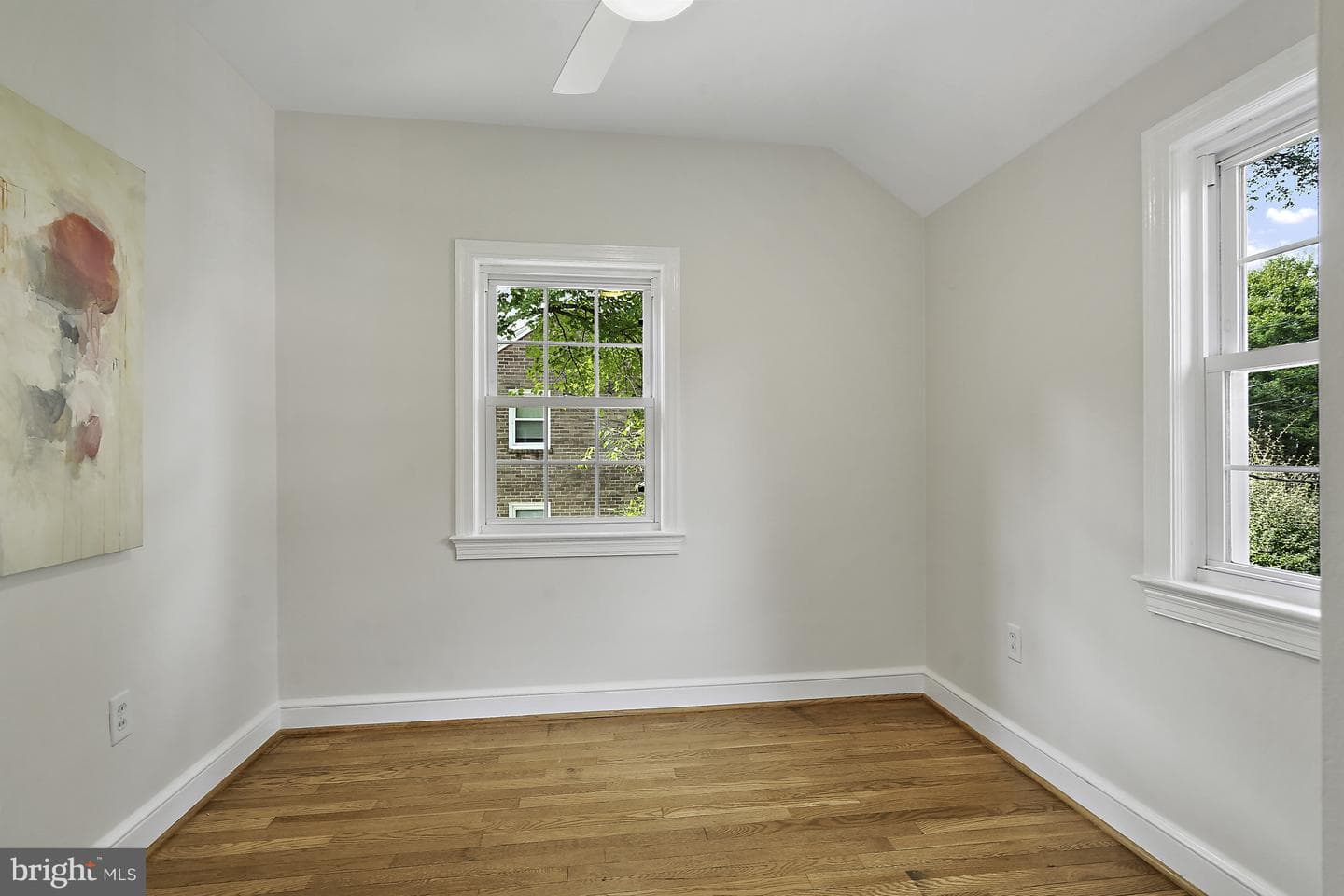 226 N Edison Street photo 15