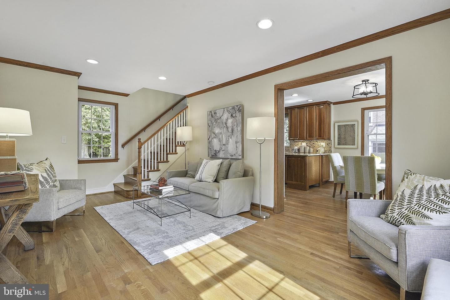 226 N Edison Street photo 8