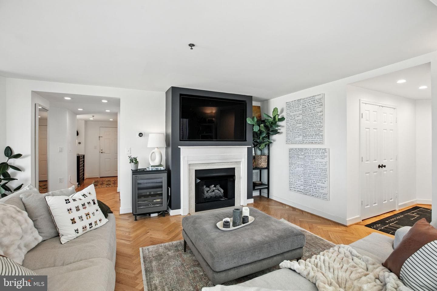1050 N Taylor Street #1-709 photo 14