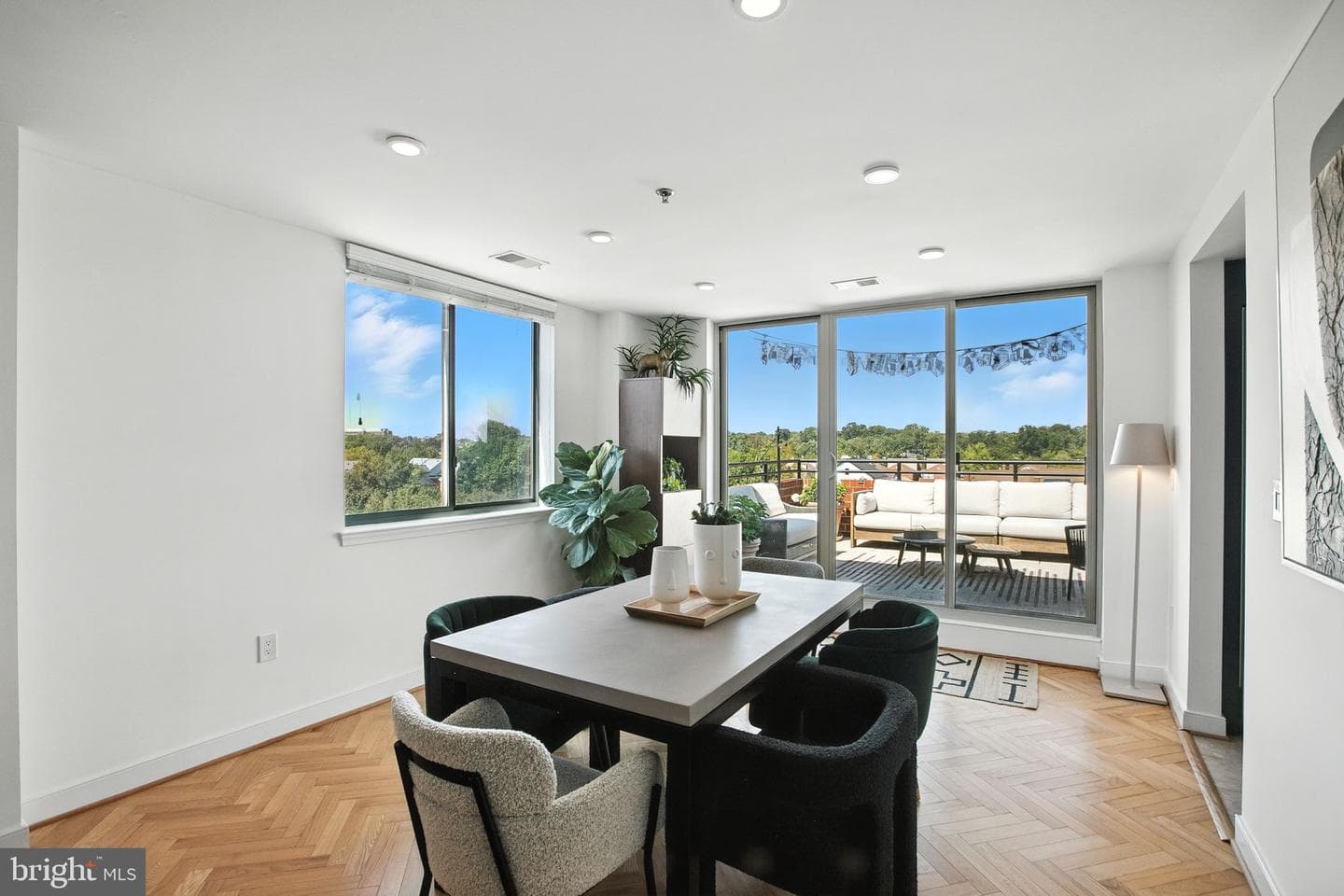 1050 N Taylor Street #1-709 photo 17