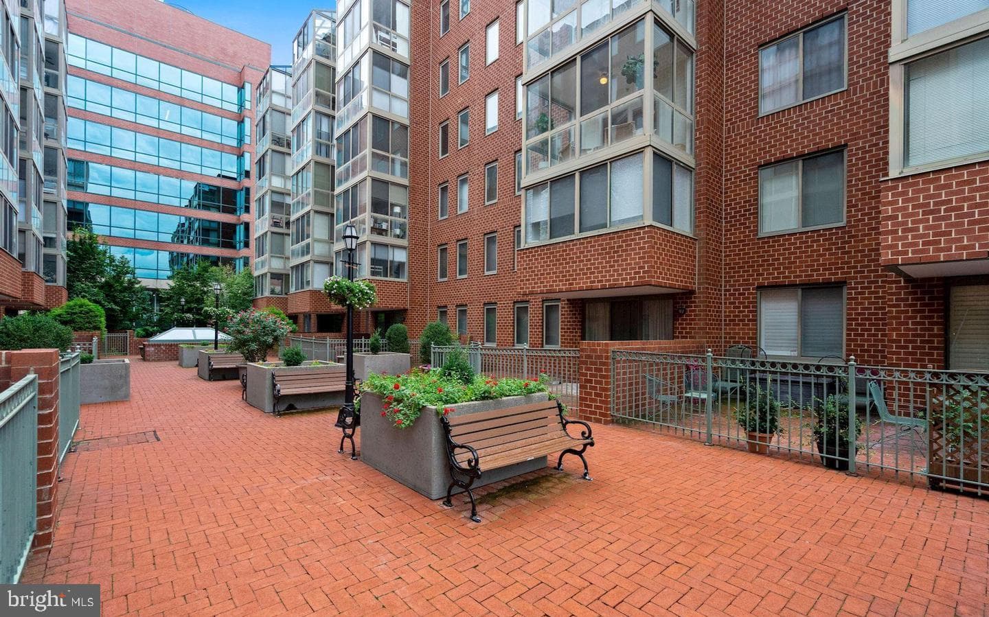 1050 N Taylor Street #1-709 photo 29