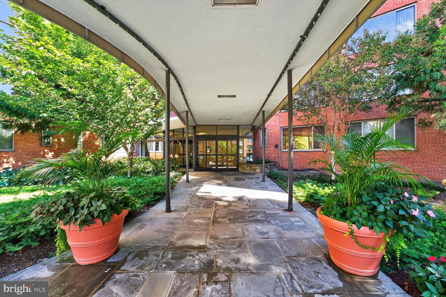 1121 Arlington Boulevard #548 photo 14
