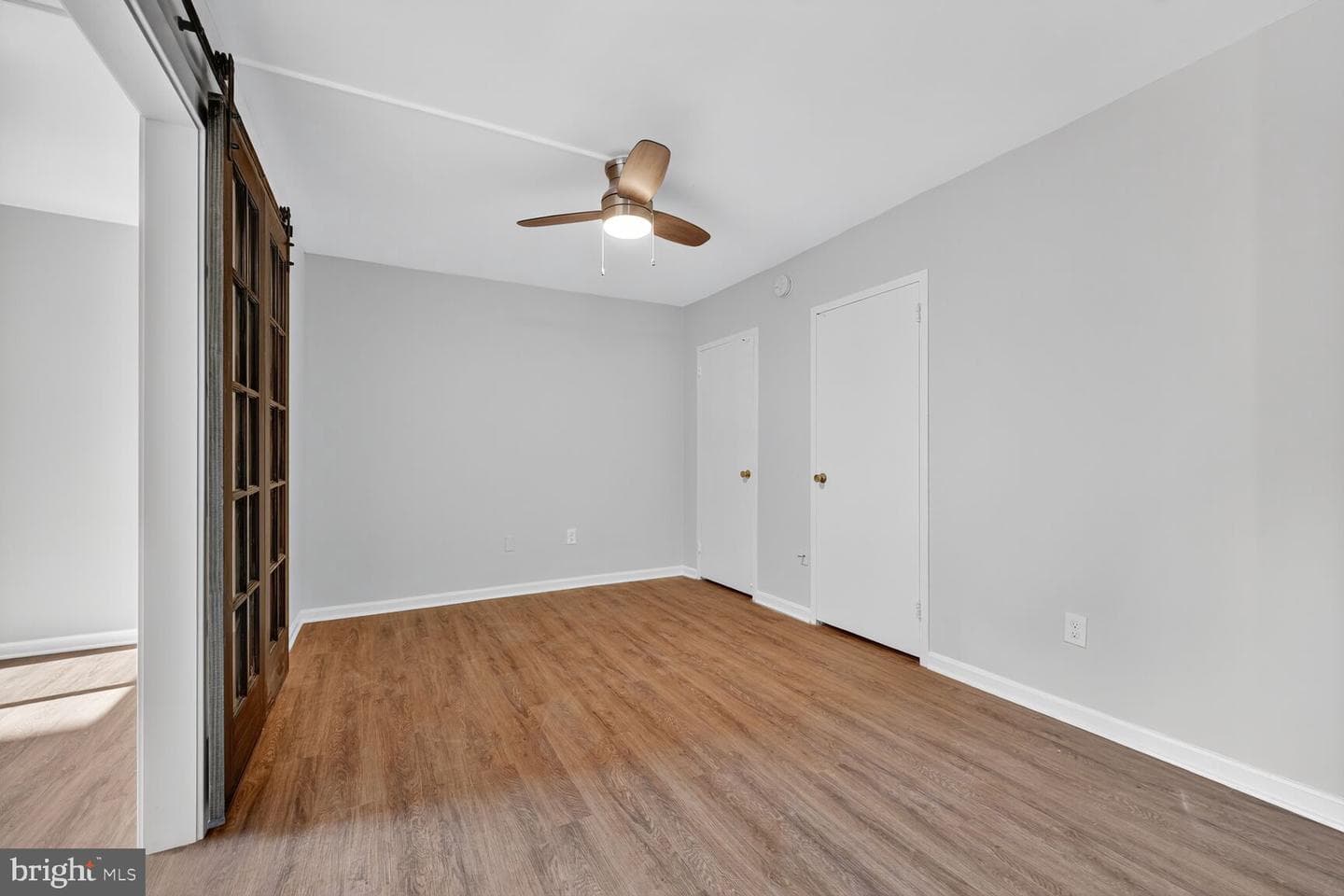 1121 Arlington Boulevard #548 photo 8