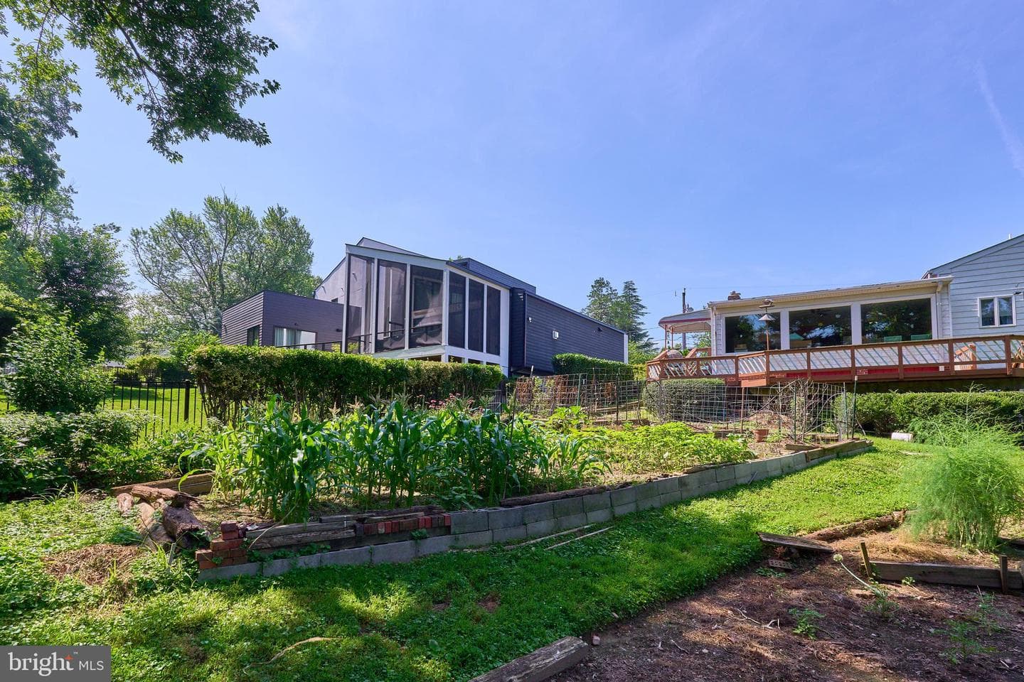 5255 32nd Street N photo 9