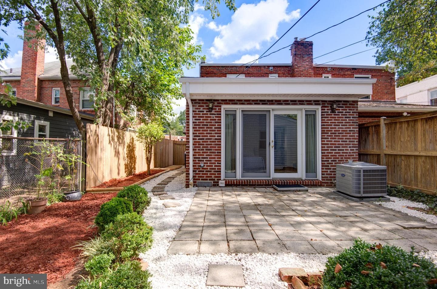 850 S Irving Street photo 24