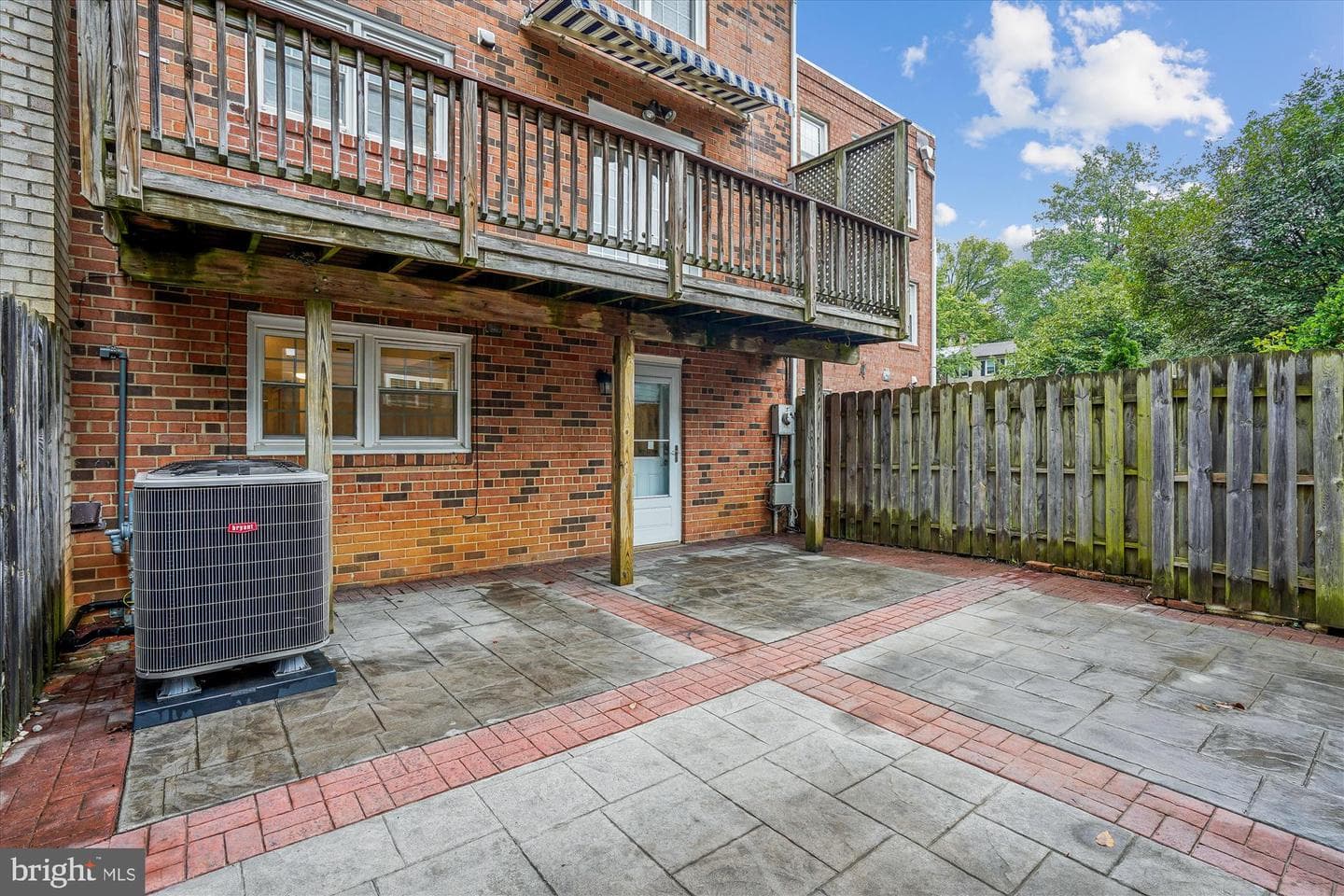 24 S Abingdon Street photo 47
