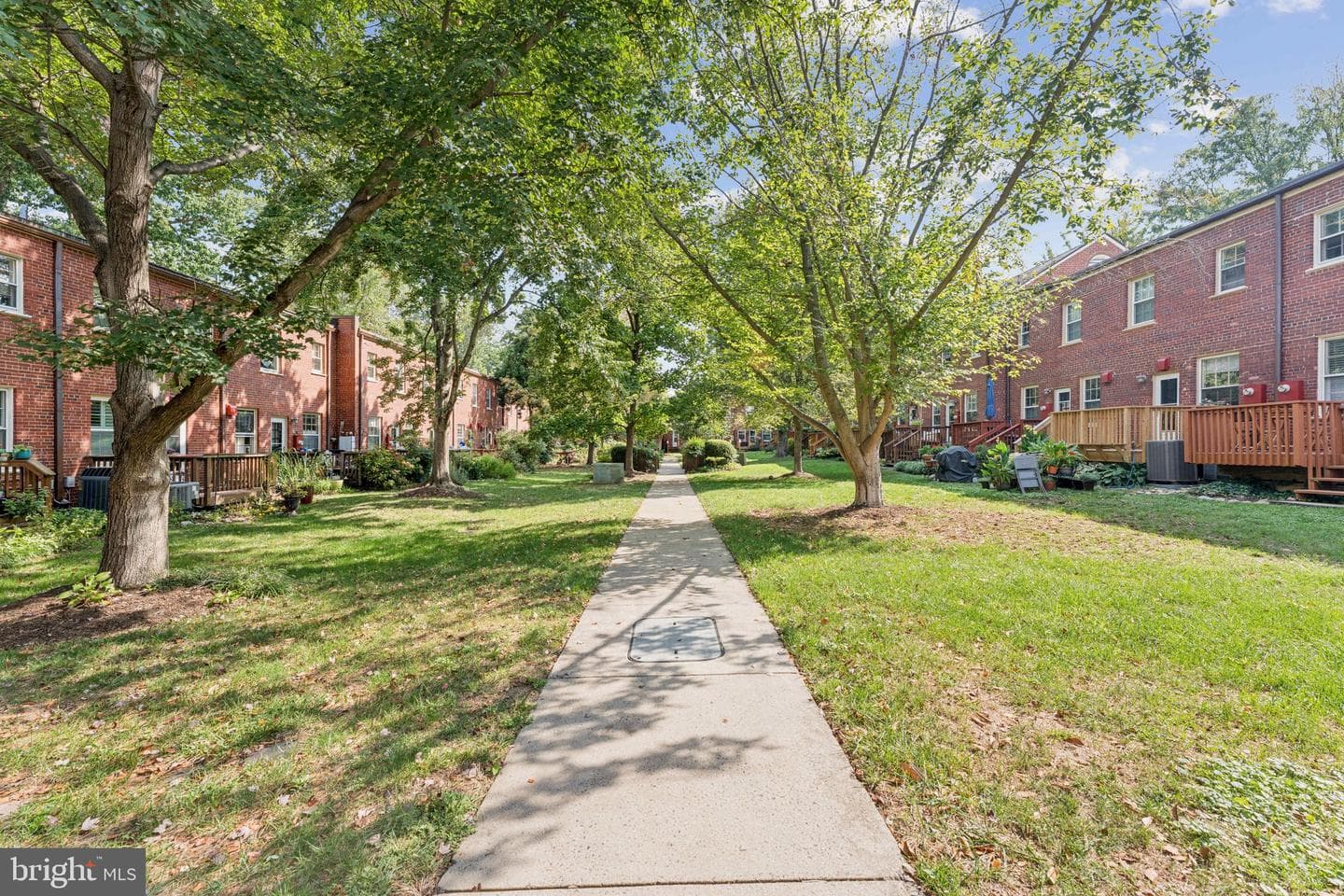1501 S Edgewood Street S #565 photo 24