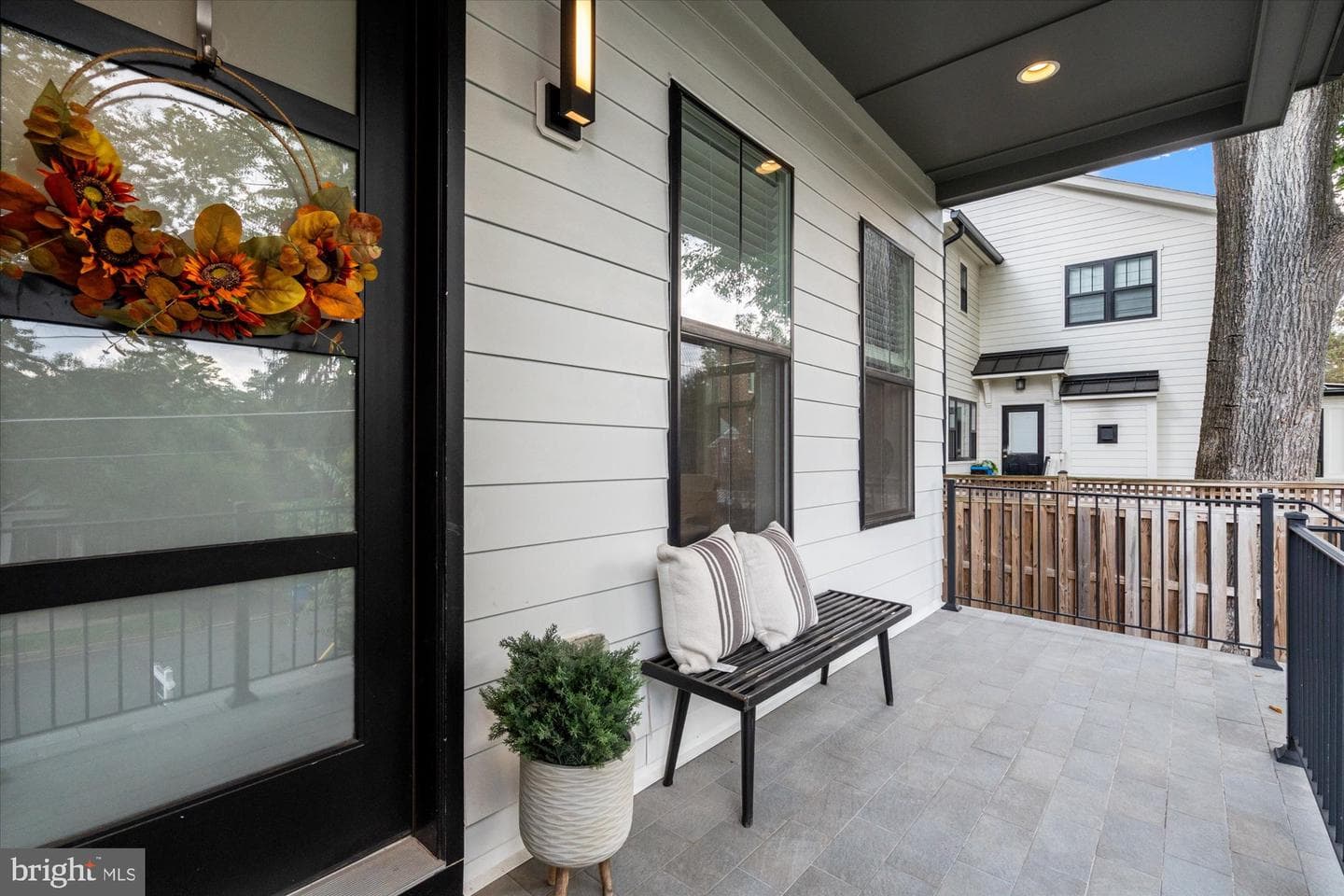 2728 N Edison Street photo 51
