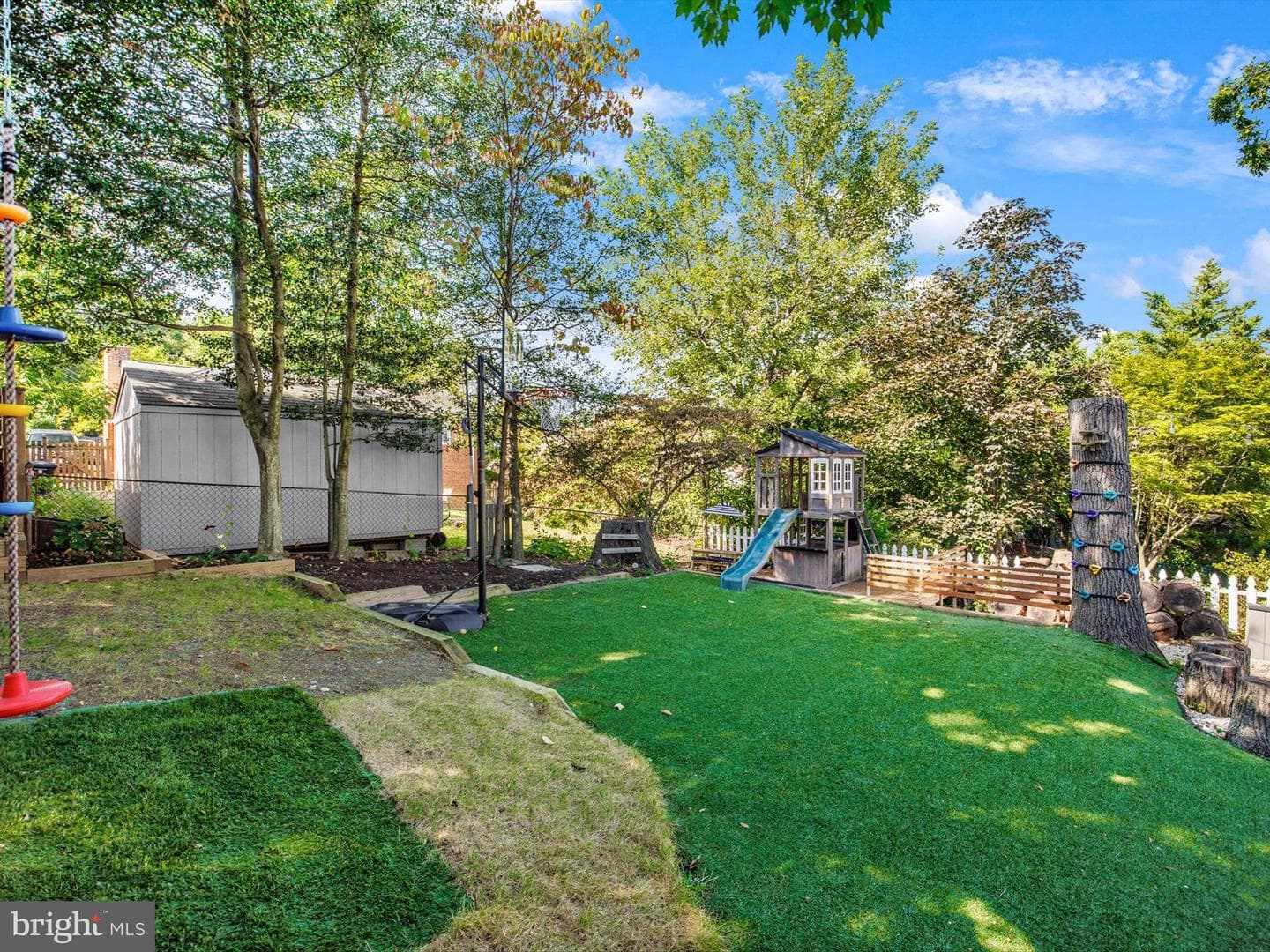 2040 N Woodstock Street photo 51