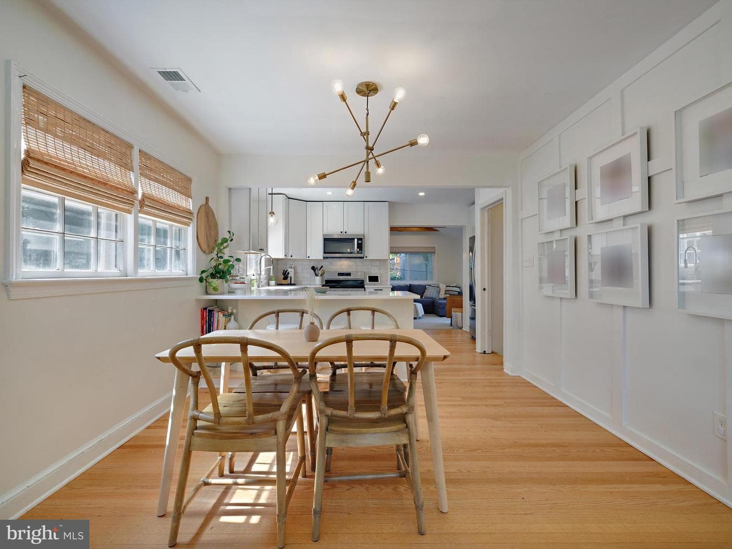 2040 N Woodstock Street photo 8