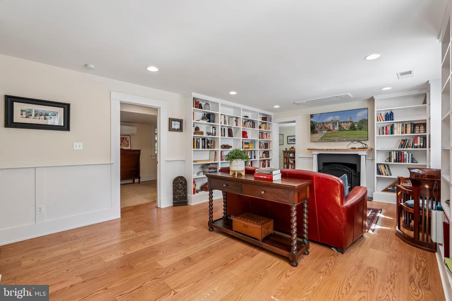 3701 N Oakland Street photo 28