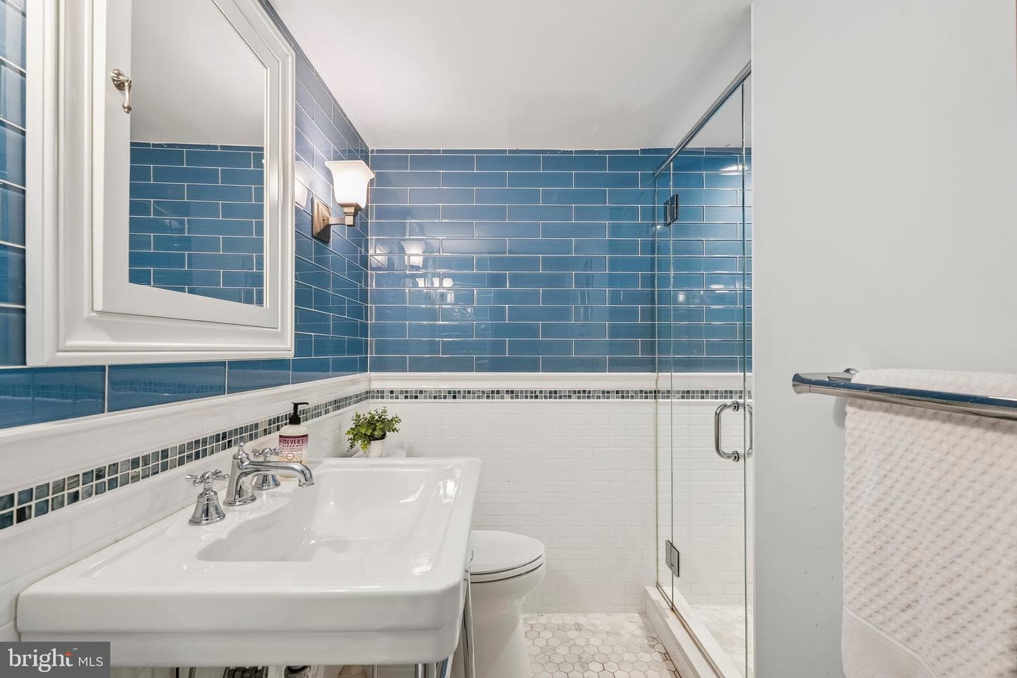 3701 N Oakland Street photo 37