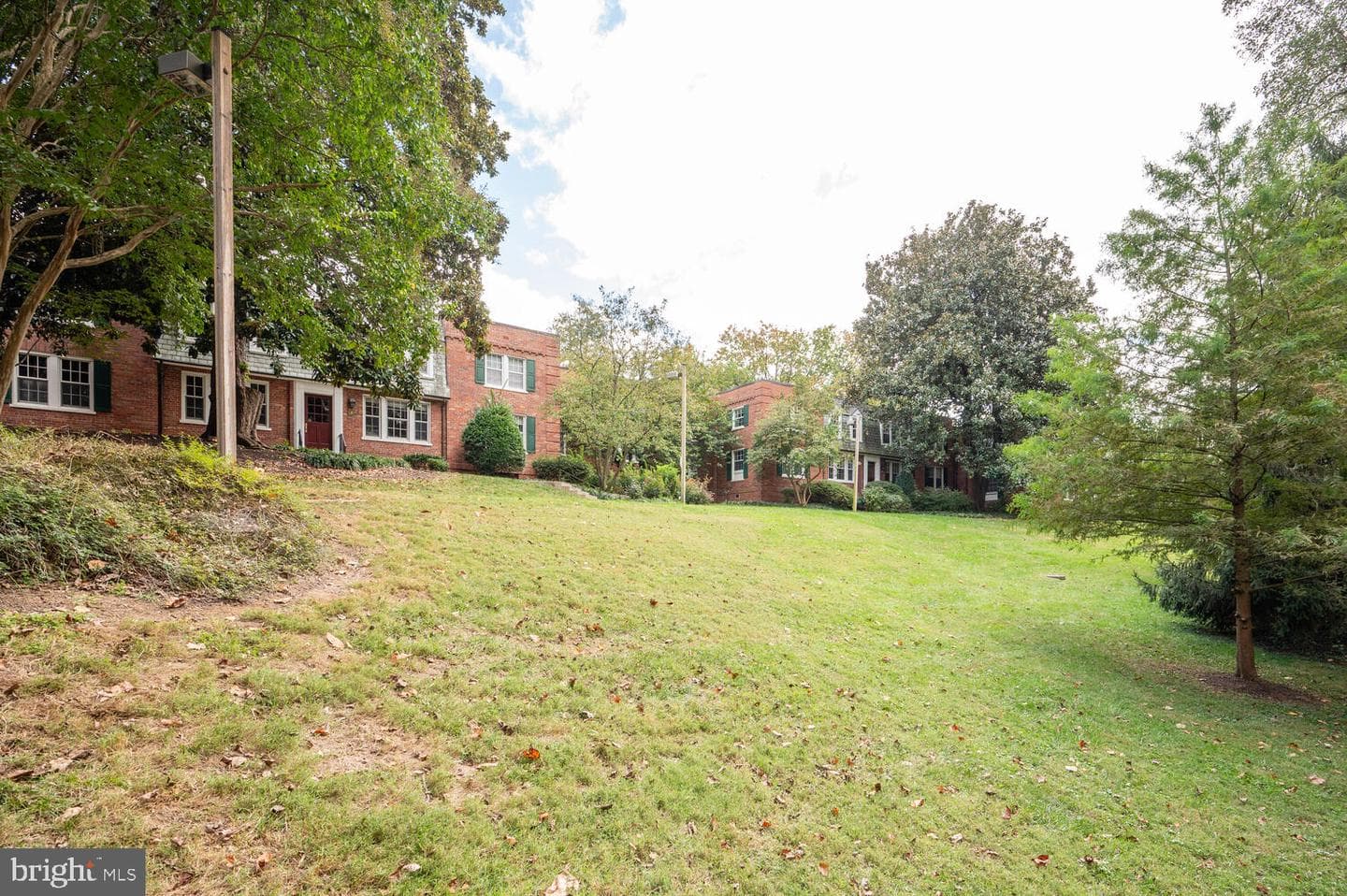 1817 N Rhodes Street N #4-260 photo 17