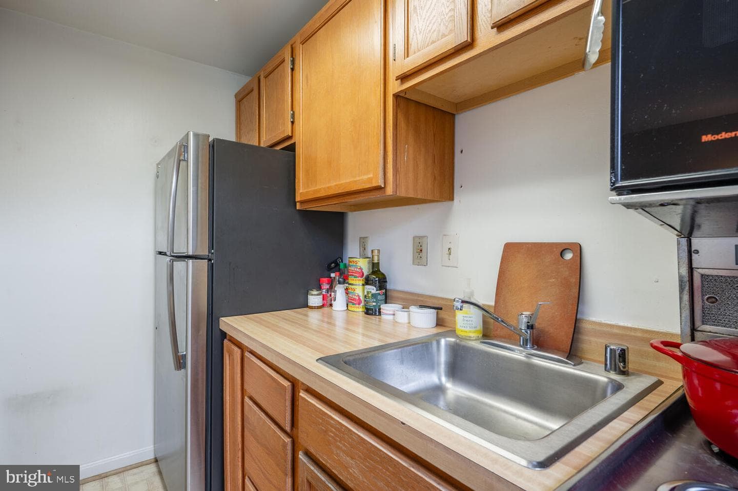 1817 N Rhodes Street N #4-260 photo 5