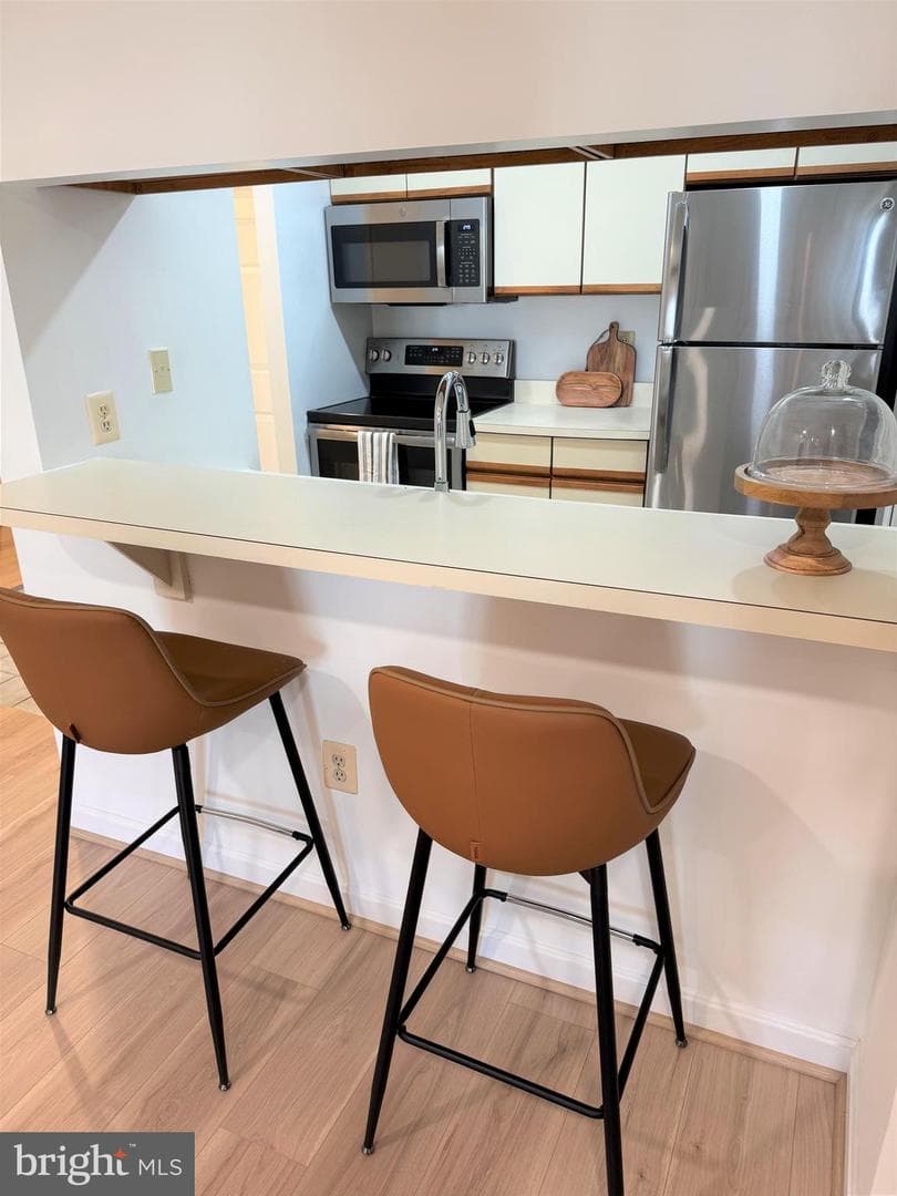 1029 N Stuart Street #204 photo 6
