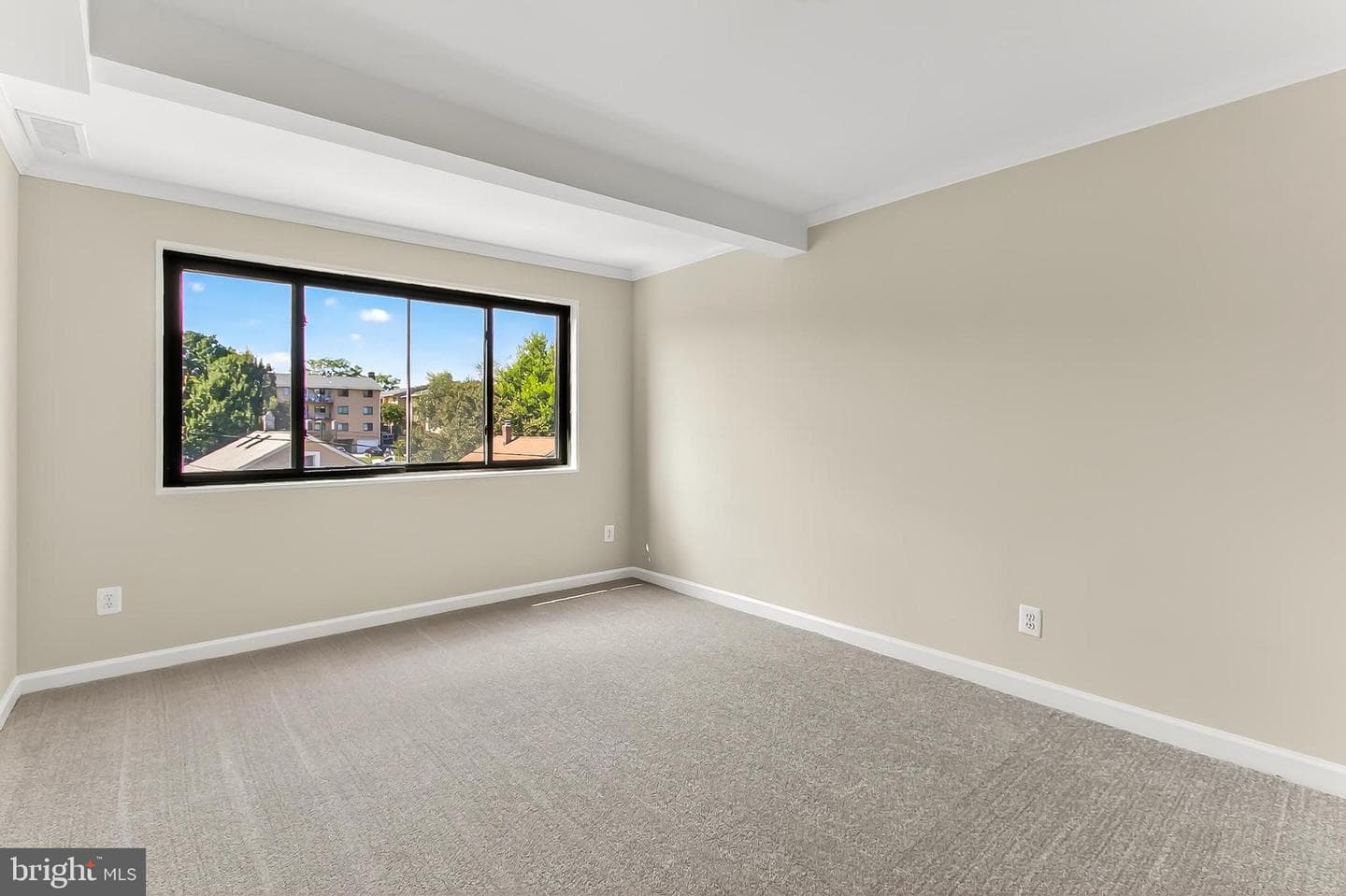1931 N Cleveland Street #409 photo 16