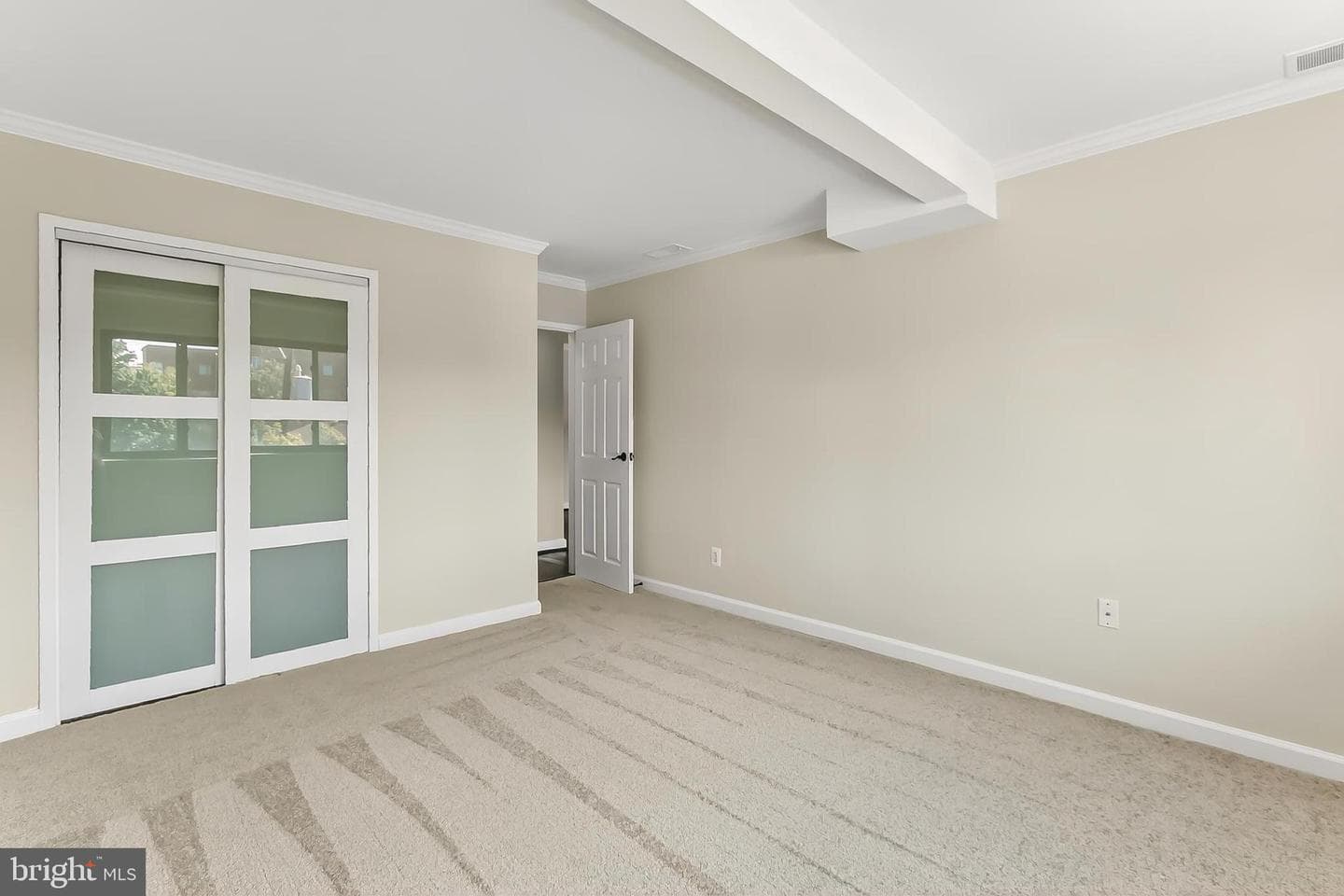 1931 N Cleveland Street #409 photo 17