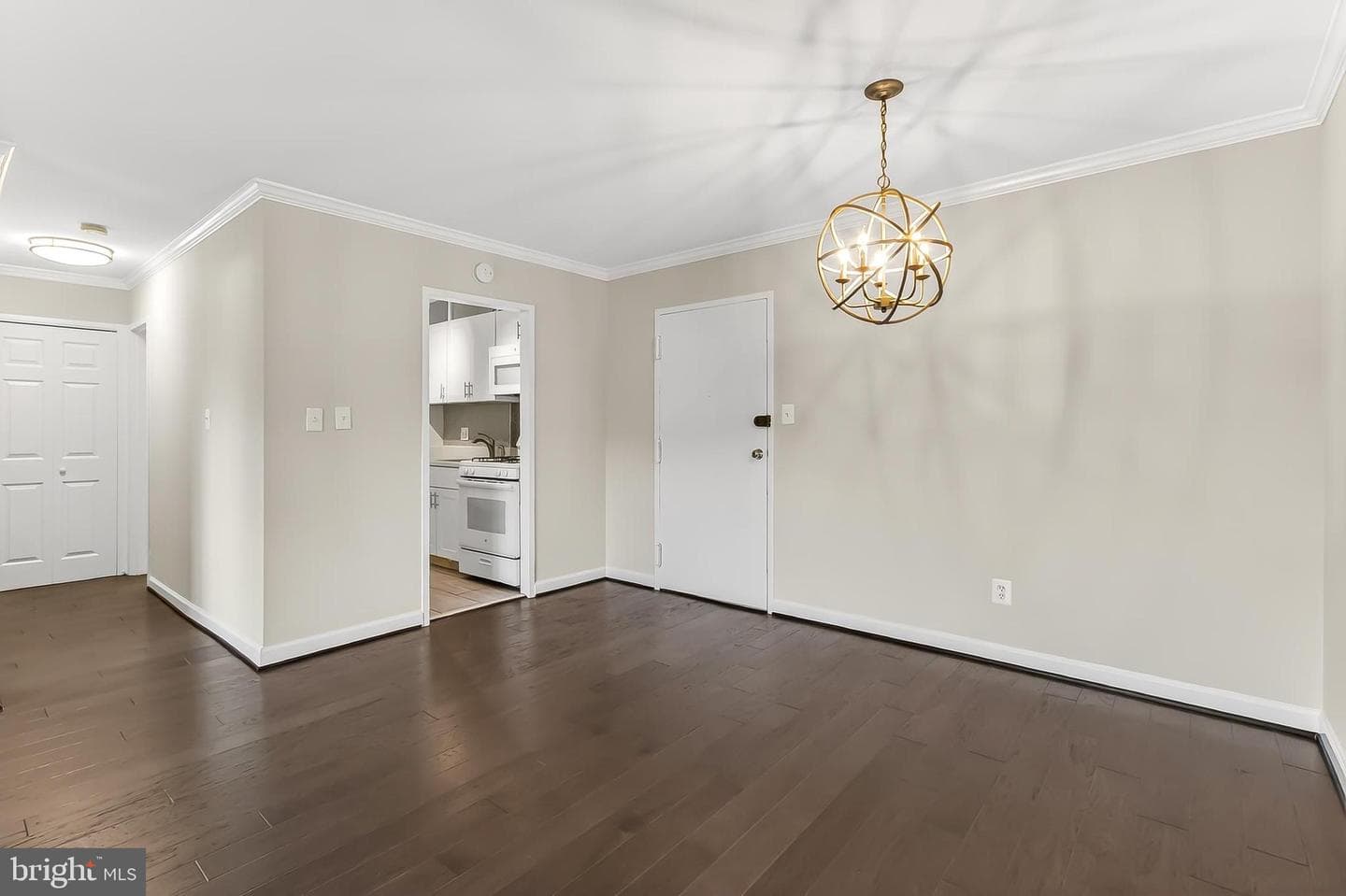 1931 N Cleveland Street #409 photo 4