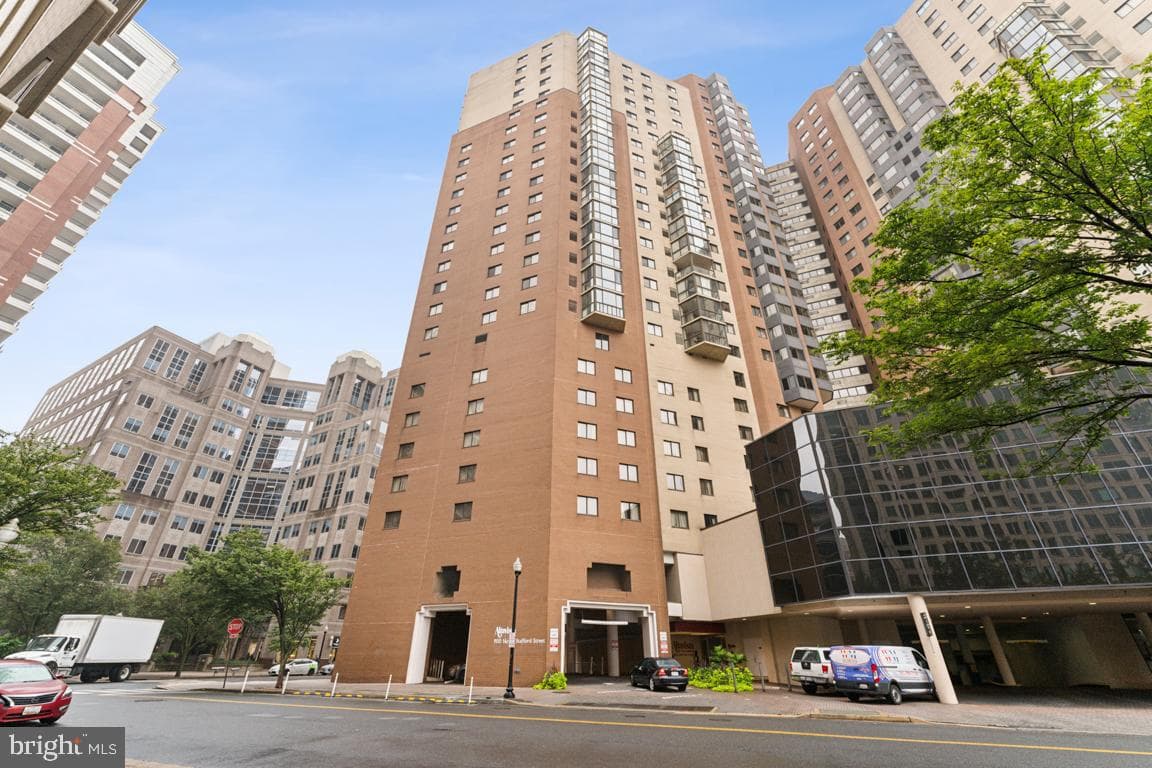 900 N Stafford Street #1117 photo 19
