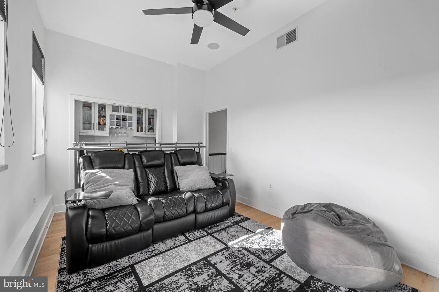 1504 N Scott Street #th-2 photo 23