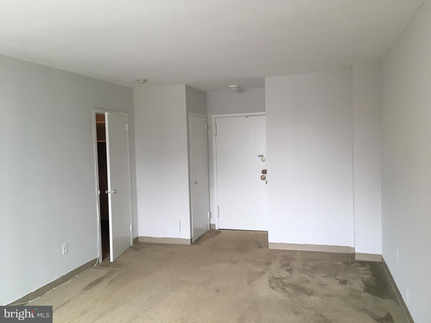 1121 Arlington Boulevard #827 photo 5