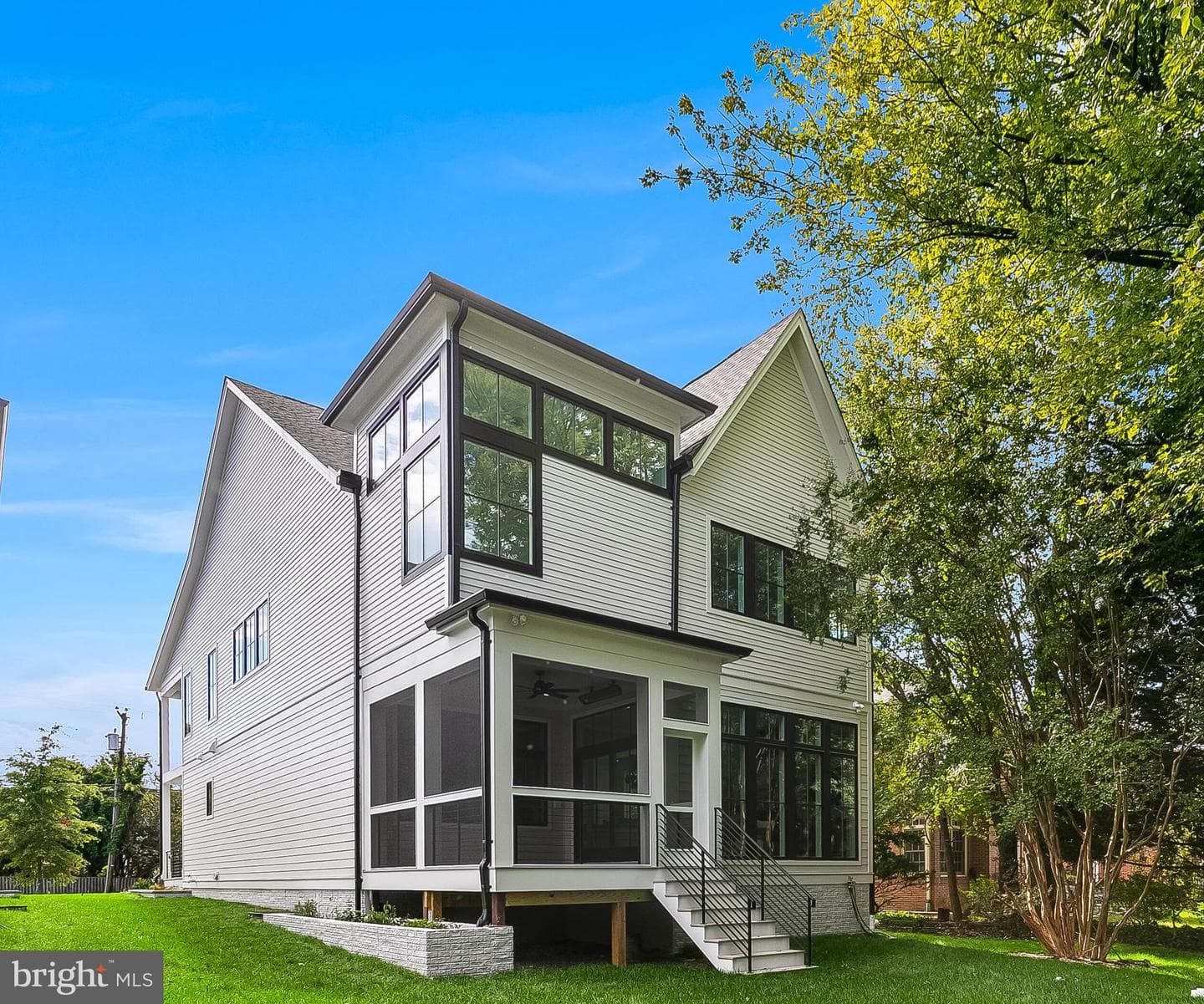 4777 26 Street N photo 74