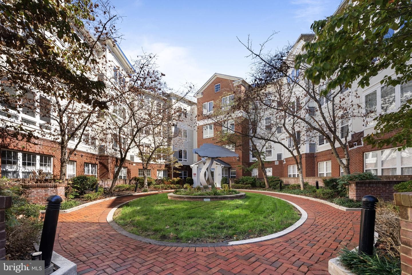 801 S Greenbrier Street #304 photo 1