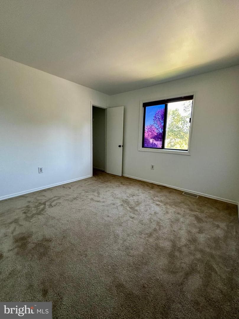 606 S Glebe Road photo 16