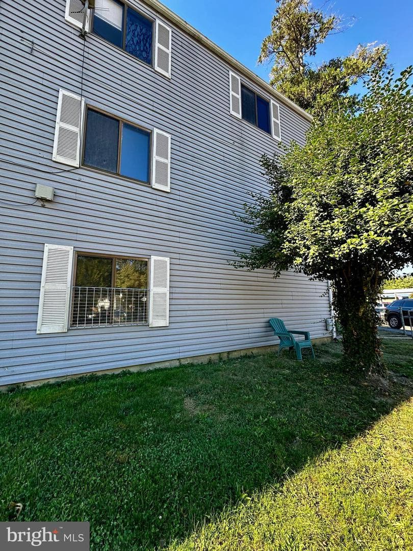 606 S Glebe Road photo 2