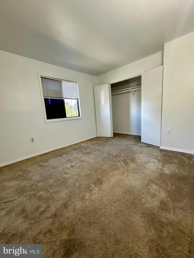 606 S Glebe Road photo 22