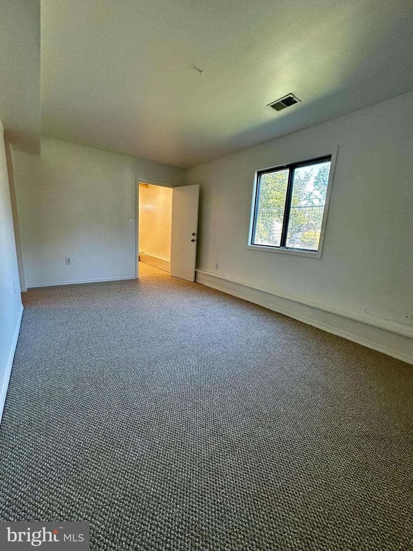 606 S Glebe Road photo 7