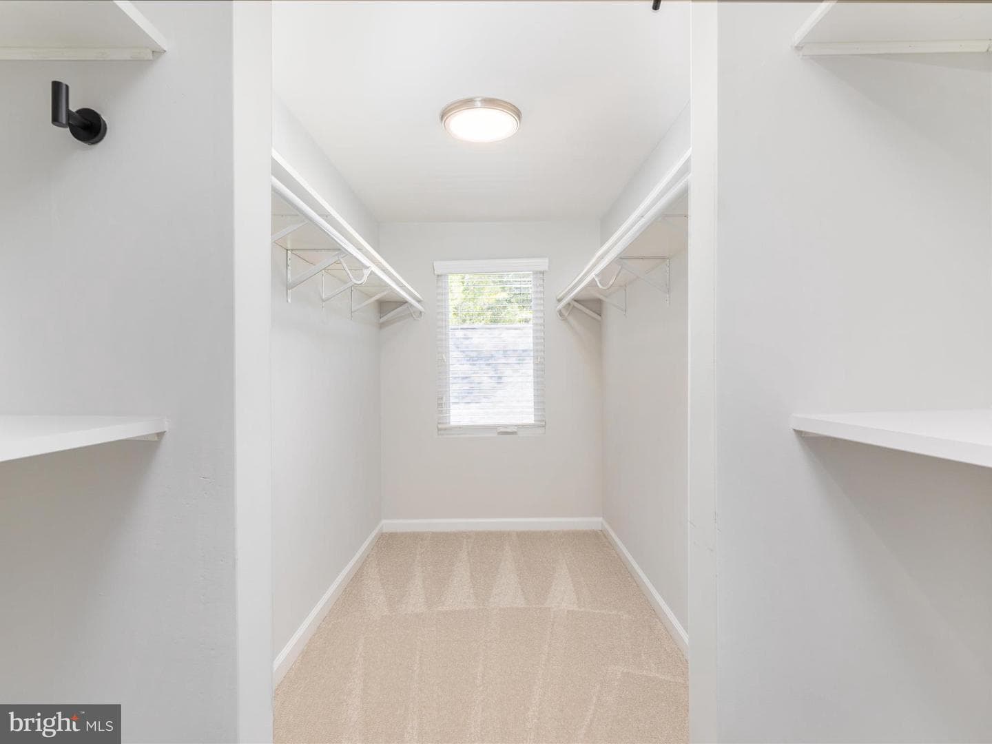 112 S Barton Street photo 24