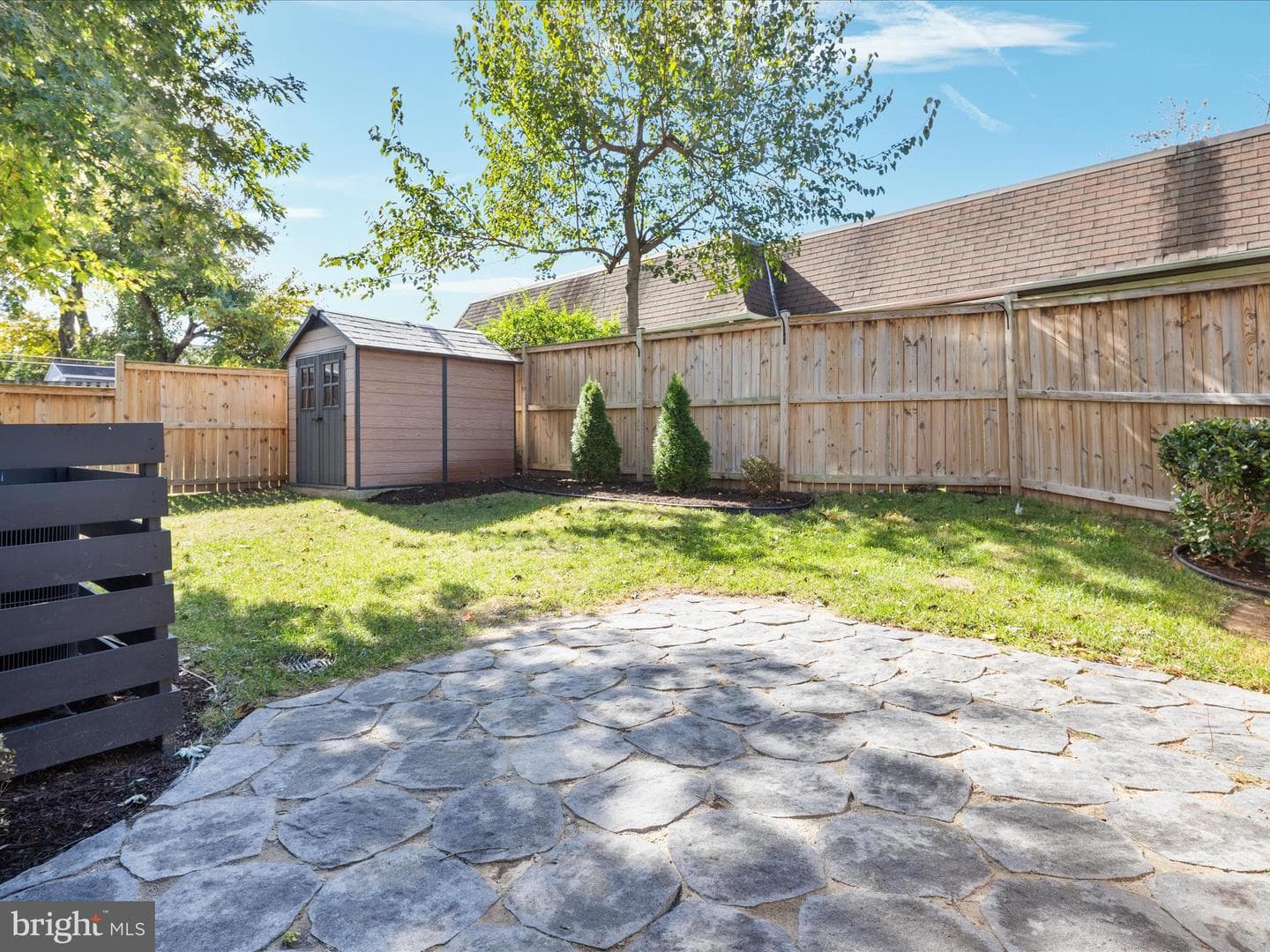 112 S Barton Street photo 34