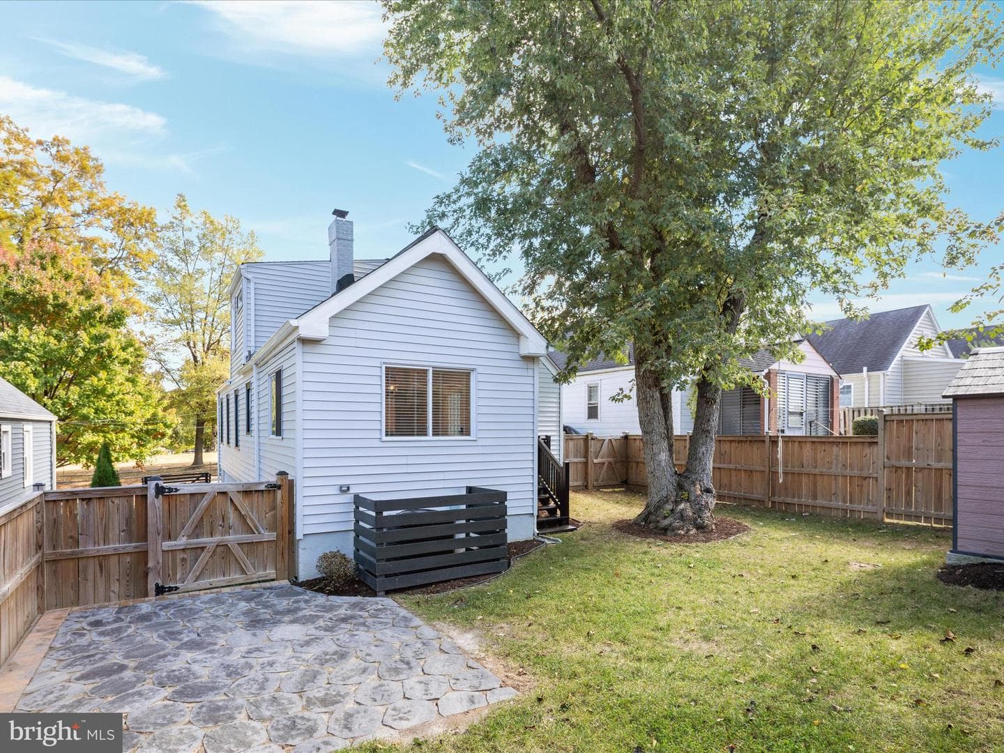112 S Barton Street photo 36