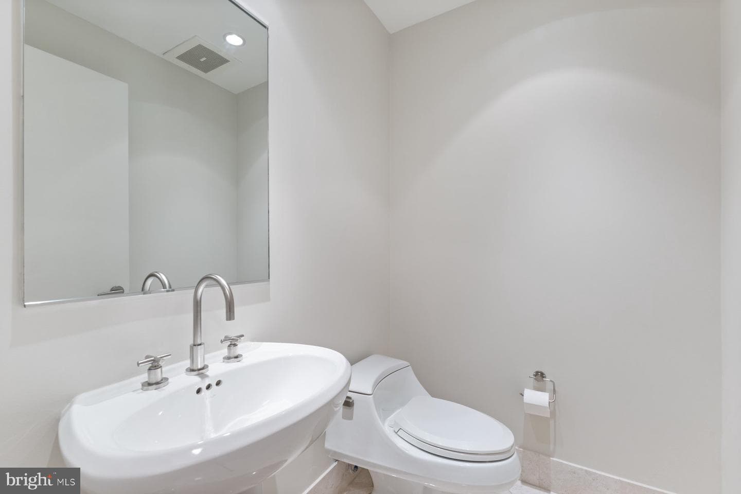 1881 N Nash Street #408 photo 30