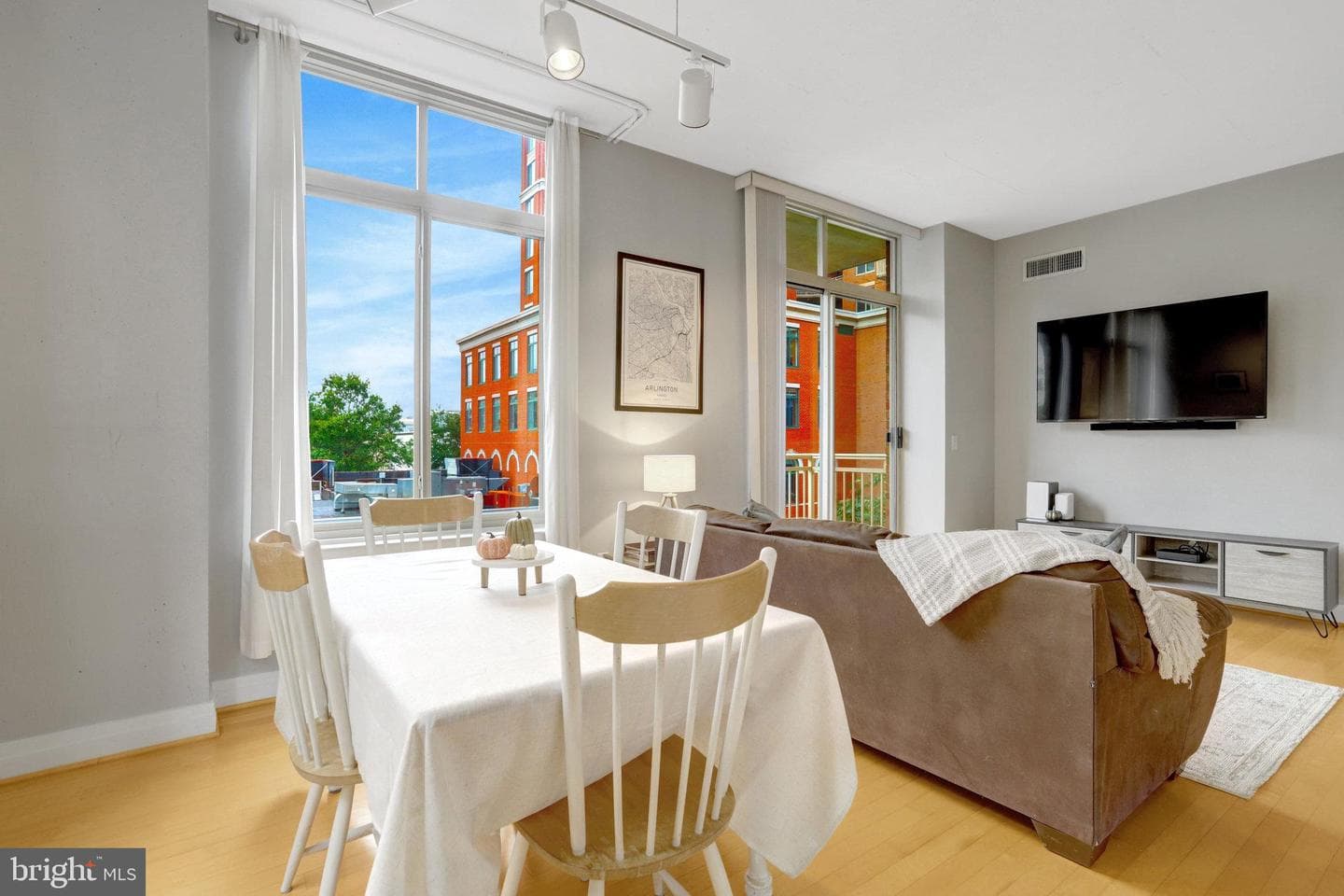 1205 N Garfield Street #308 photo 9