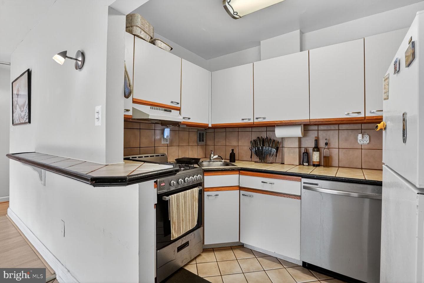 1021 Arlington Boulevard #643 photo 8