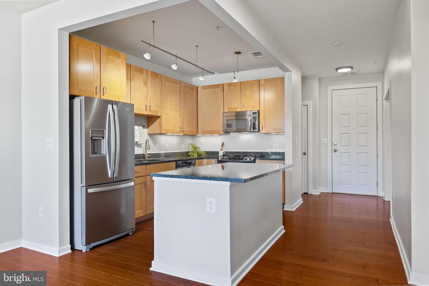 2200 N Westmoreland Street #202 photo 11