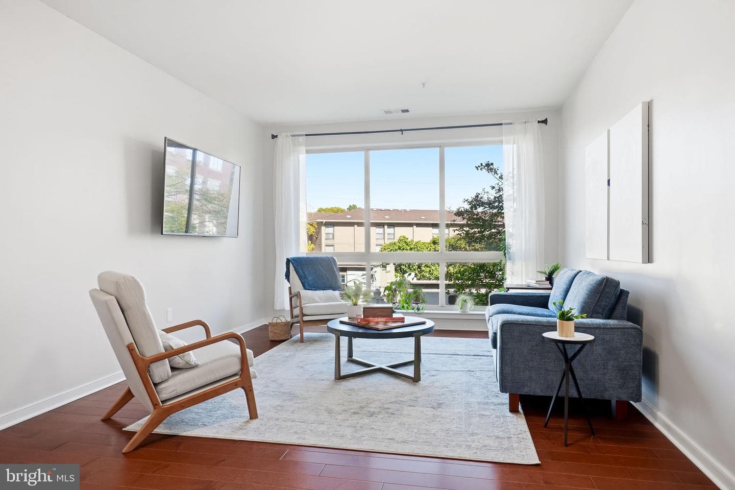 2200 N Westmoreland Street #202 photo 16